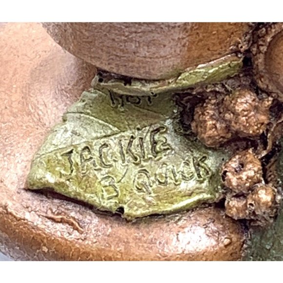 Tom Clark Gnome JACKIE B QUICK Figurine 81 Candle Stick Holder Shelf Sitter Book - Picture 6 of 8